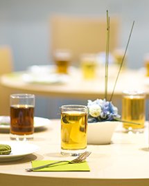 Beverages in the cafe of the Tokyo Ideal Org